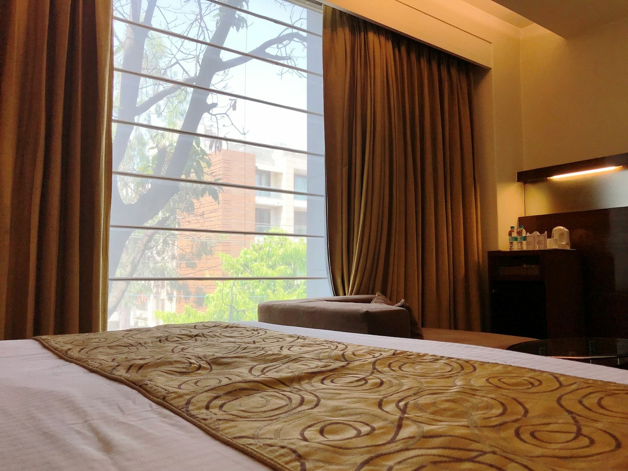 Indus Biznotel Nueva Delhi Exterior foto